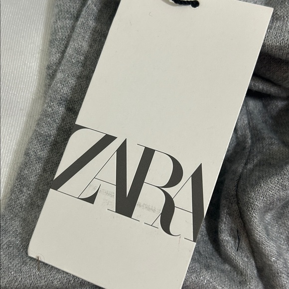 Zara Gray Turtleneck Long Sleeve Top – Soft Stretch Knit - Picture 5 of 7